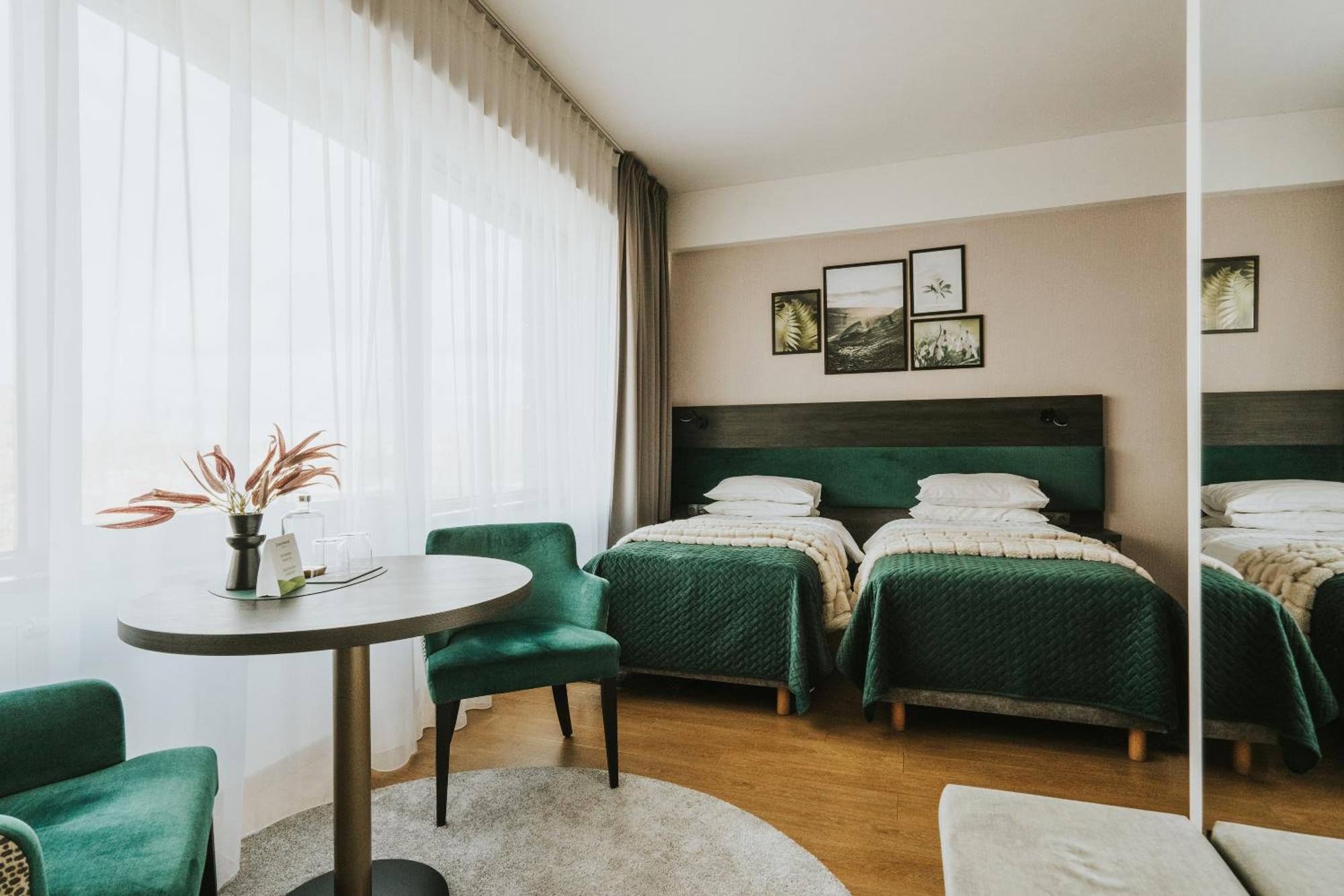 Green Hotel Inowroclaw Luaran gambar